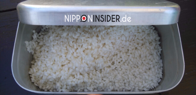 Nach dem Abgießen ist der Reis sichtbar gequollen | Nipponinsider